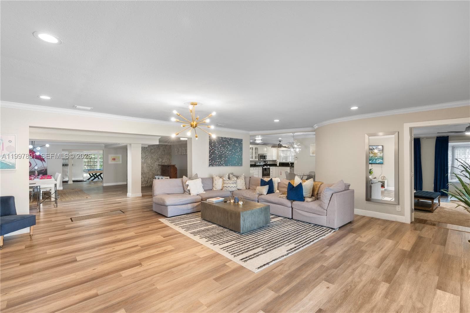 1652 NE 39th St, Oakland Park, FL 33334 photo 4