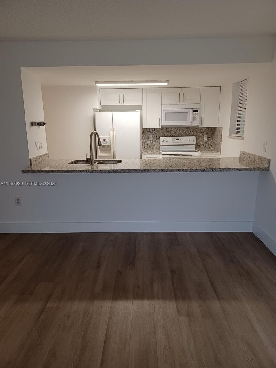 16220 NW 2nd Ave # 411, Miami, FL 33169 photo 5