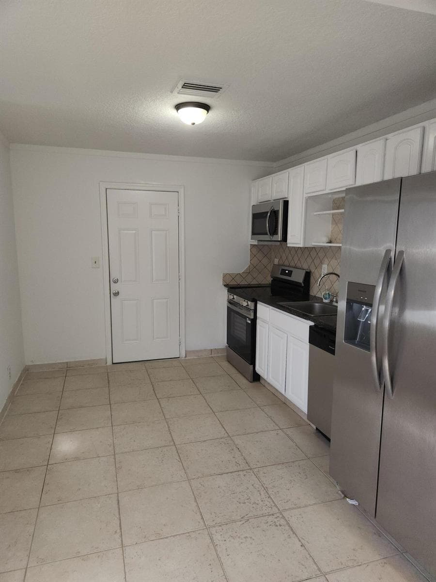 210 NW 13th Avenue, Delray Beach, FL 33444 photo 3