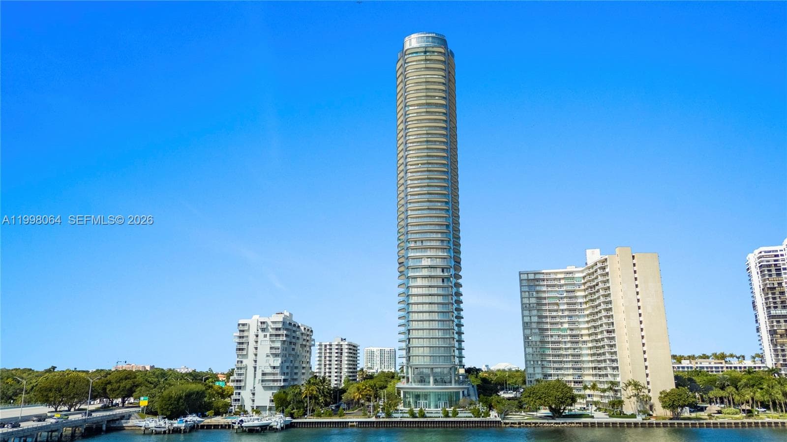 175 SE 25 Rd # 2003, Miami, FL 33129 photo 3
