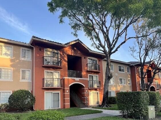4195 N Haverhill Road # 324, West Palm Beach, FL 33417 photo 2