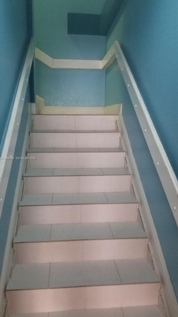 1701 W 37th St # 15, Hialeah, FL 33012 photo 2