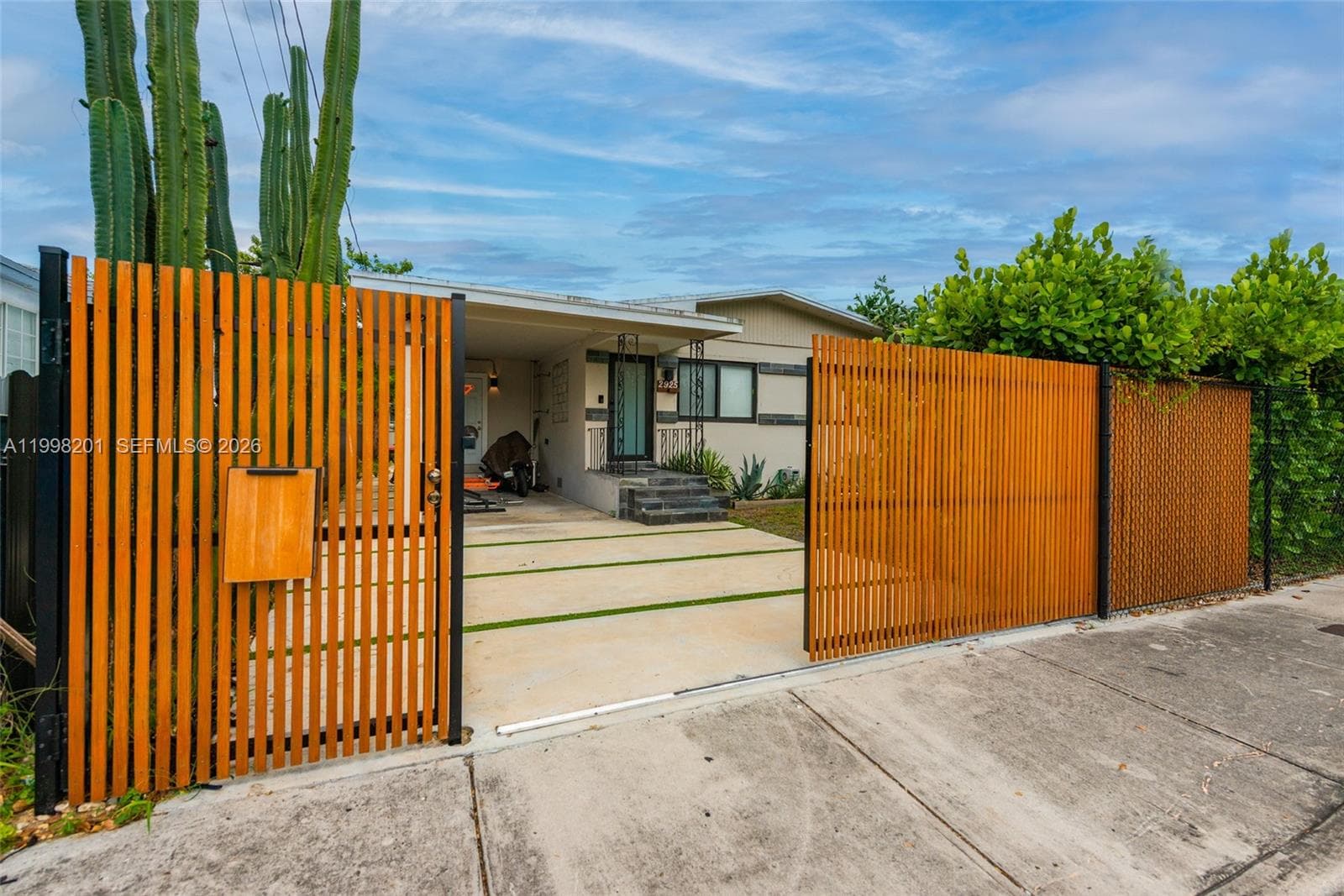 2925 NW 11th Ave # Front, Miami, FL 33127