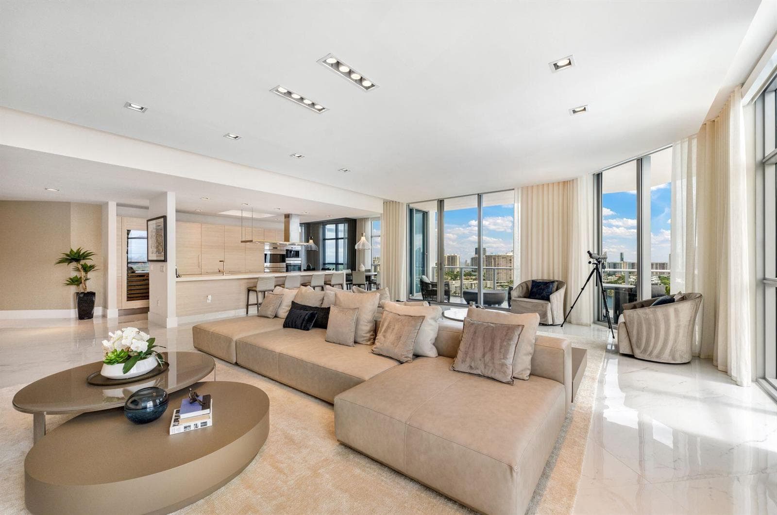 17301 Biscayne Boulevard # Ph-7, North Miami Beach, FL 33160 photo 3