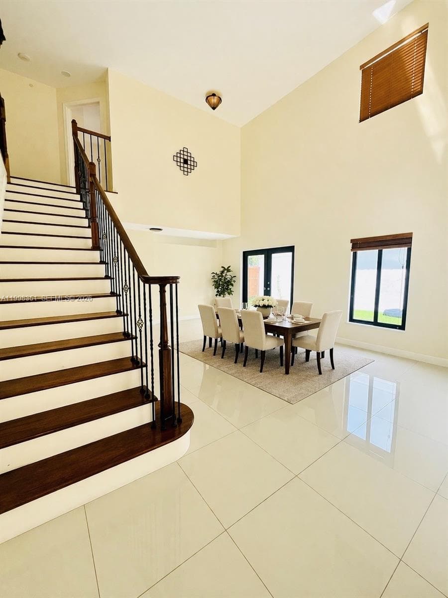 9069 NW 193rd St, Hialeah, FL 33018 photo 5