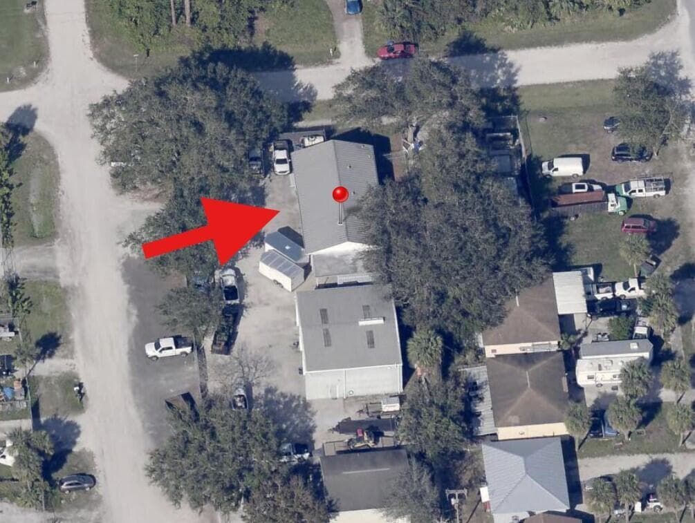 806 SW 11th Dr Drive SW, Vero Beach, FL 32962