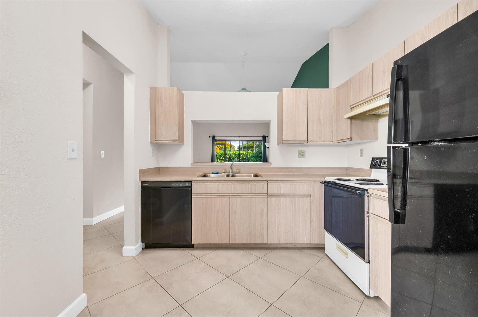 9665 NW 76th Court, Tamarac, FL 33321 photo 4