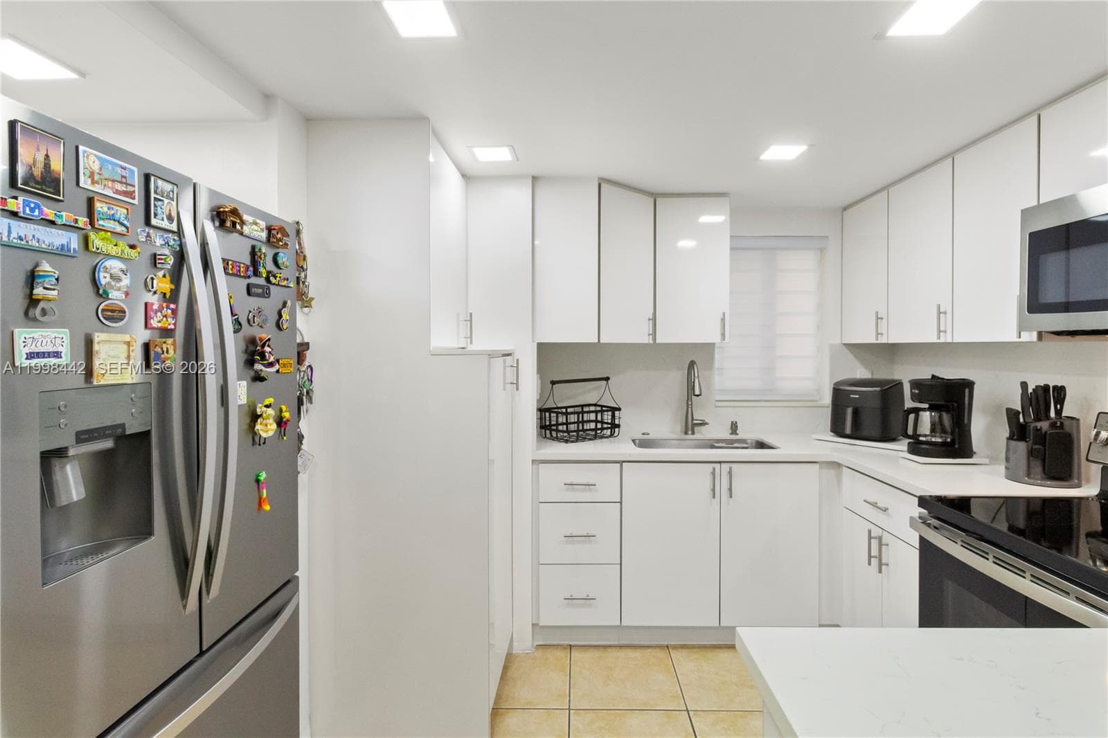 840 NW 87th Ave # 405, Miami, FL 33172 photo 2