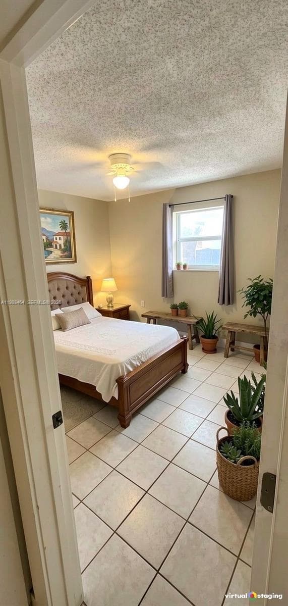 880 E 26th St, Hialeah, FL 33013 photo 2