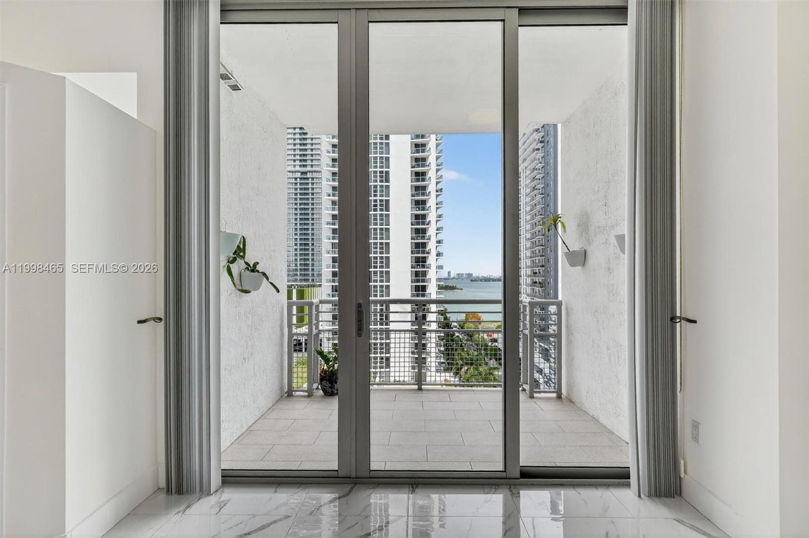 2200 NE 4th Ave # 1003, Miami, FL 33137 photo 3