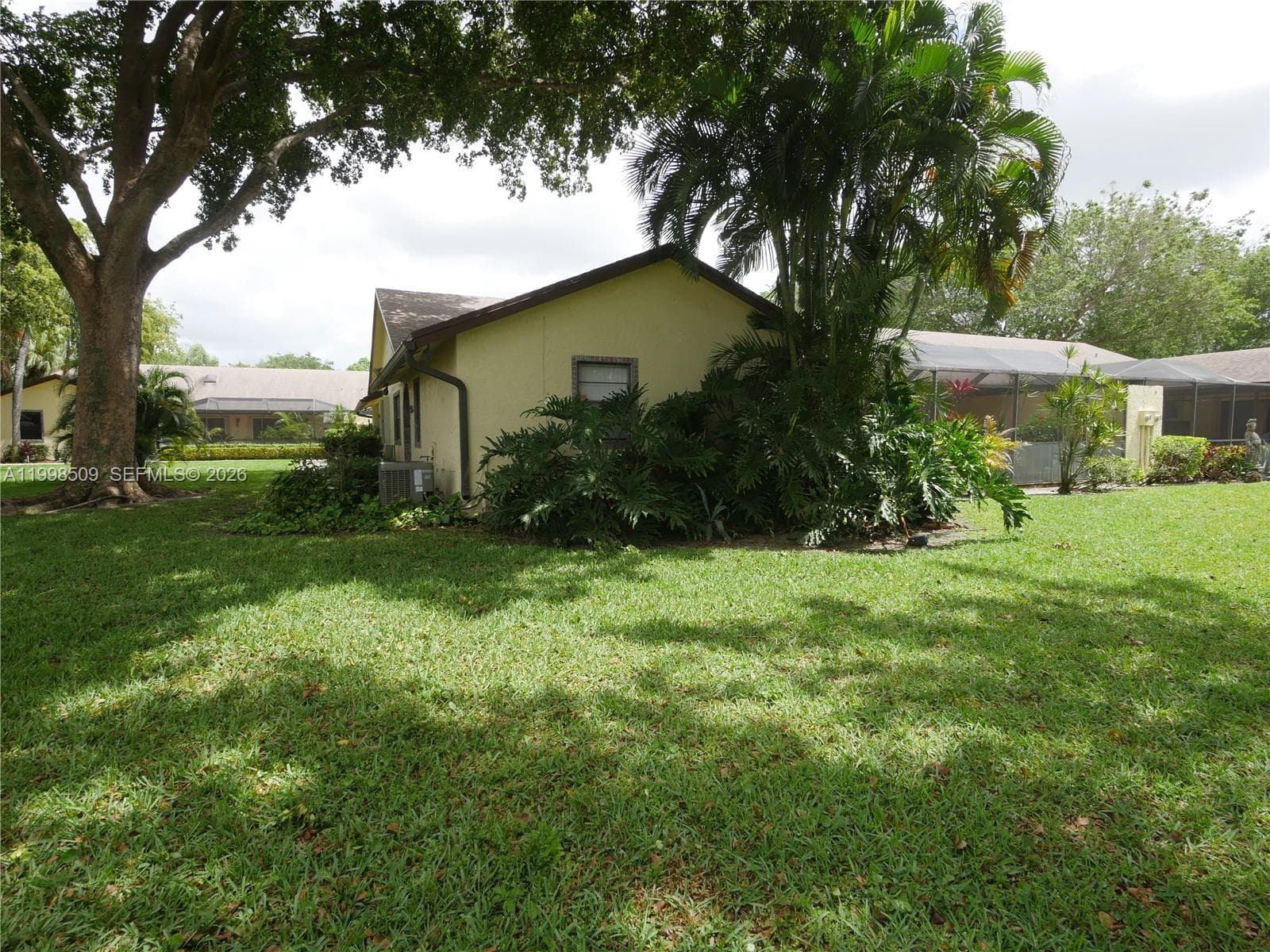 23359 Barlake Dr, Boca Raton, FL 33433 photo 2