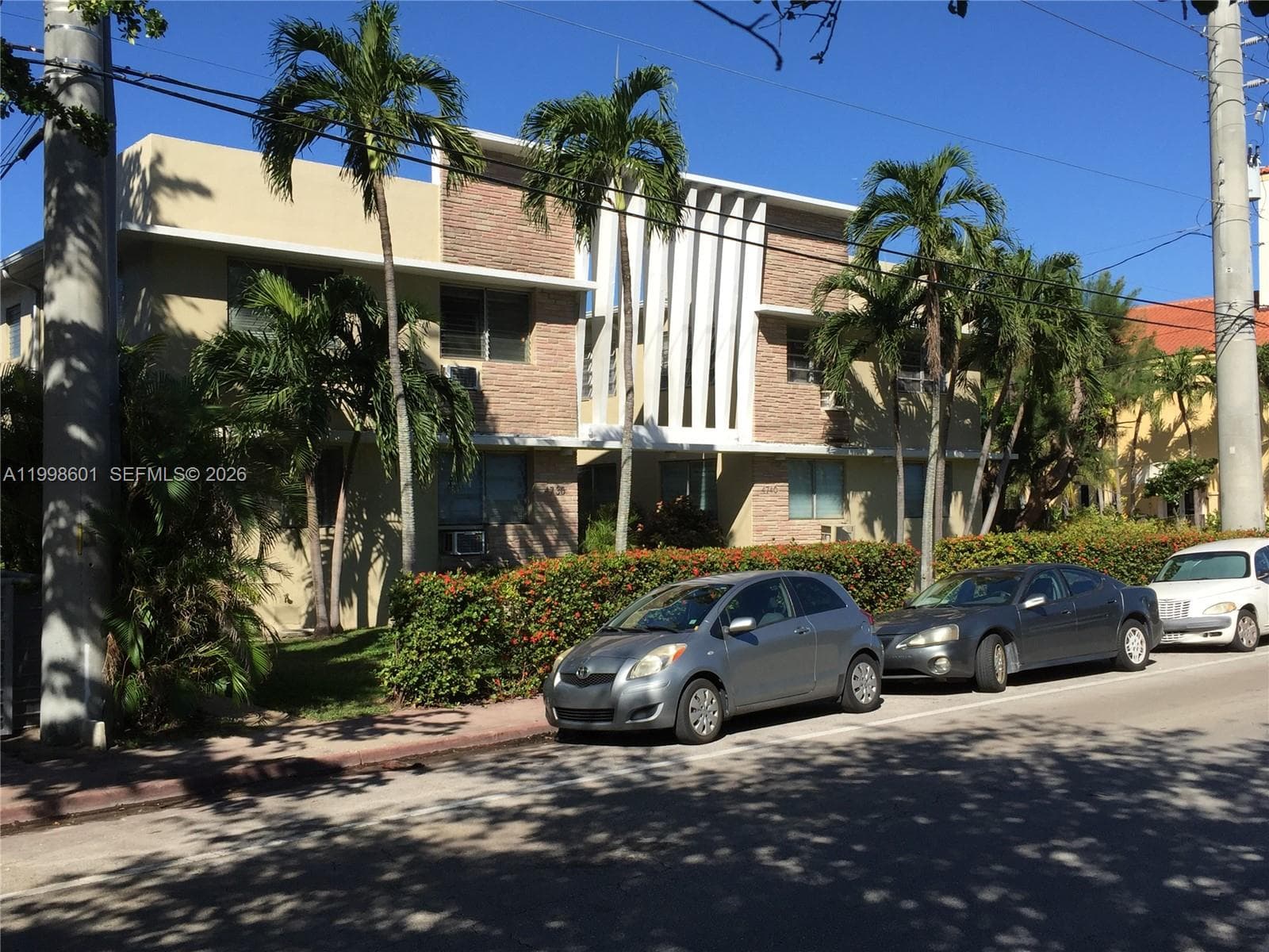 4740 Pine Tree Dr # 26, Miami Beach, FL 33140