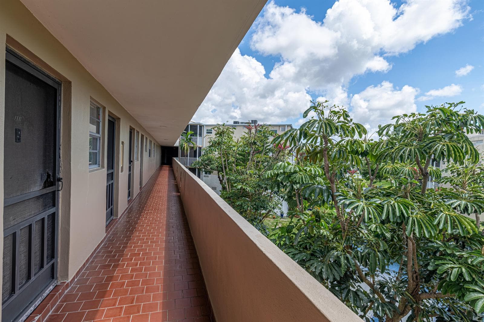 1660 NE 191st Street # Unit 311, Miami, FL 33179 photo 4