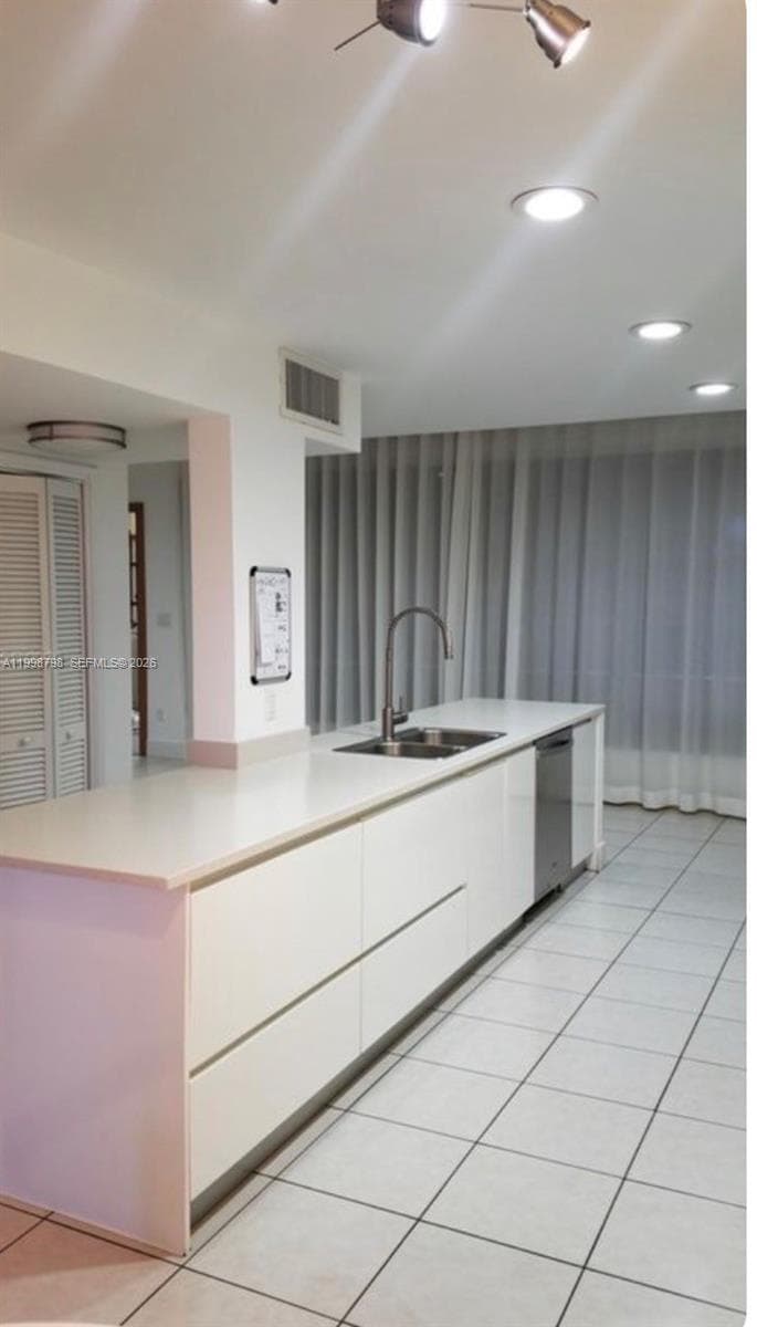 3301 Raleigh St # 4A, Hollywood, FL 33021 photo 2
