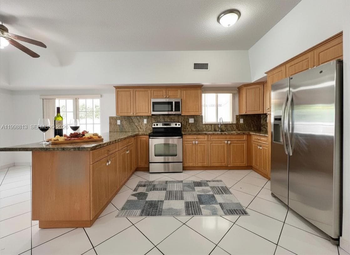 10140 SW 26th Ter, Miami, FL 33165 photo 5