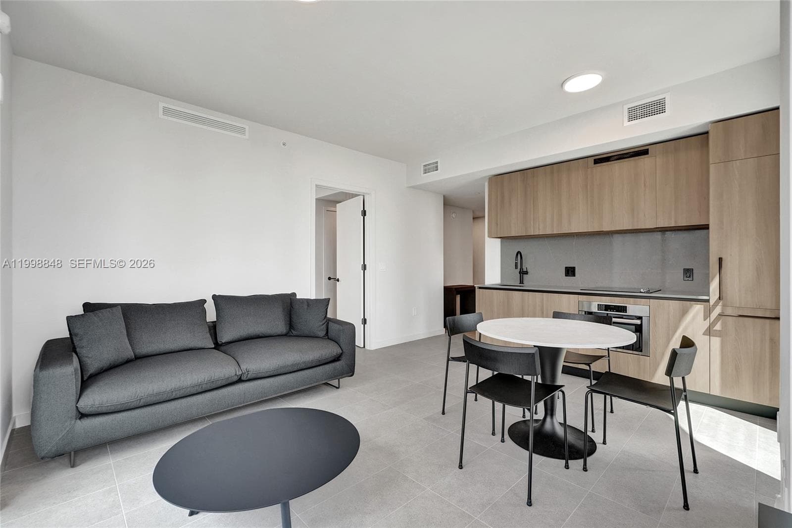 121 NE 5th ST # 2101, Miami, FL 33132 photo 3