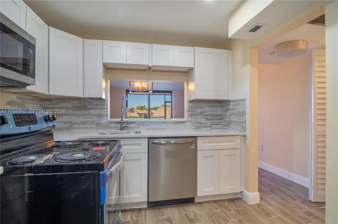 1100 Colony Point Cir # 105, Pembroke Pines, FL 33026 photo 4