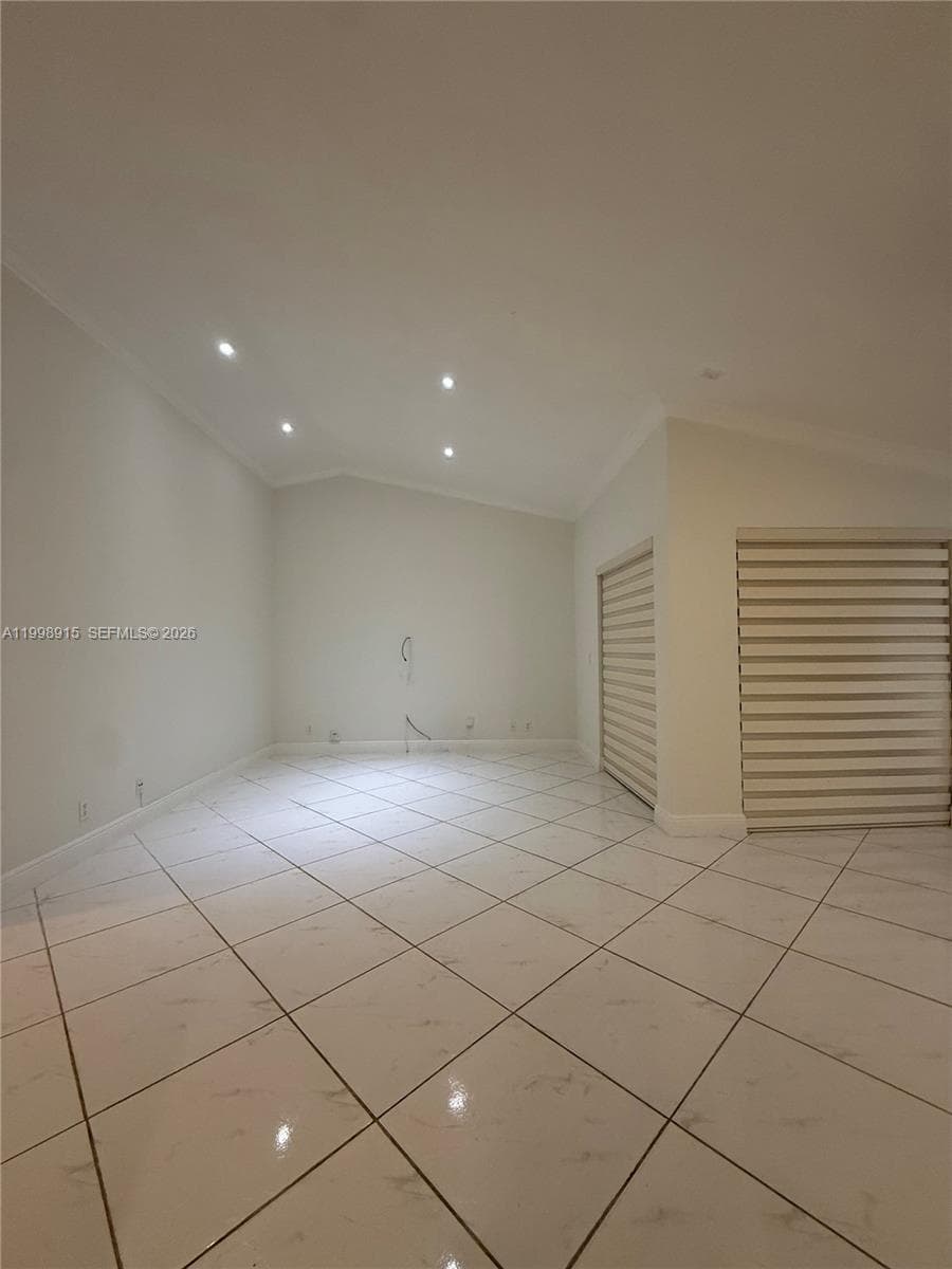 17268 NW 60th Ct, Hialeah, FL 33015 photo 5