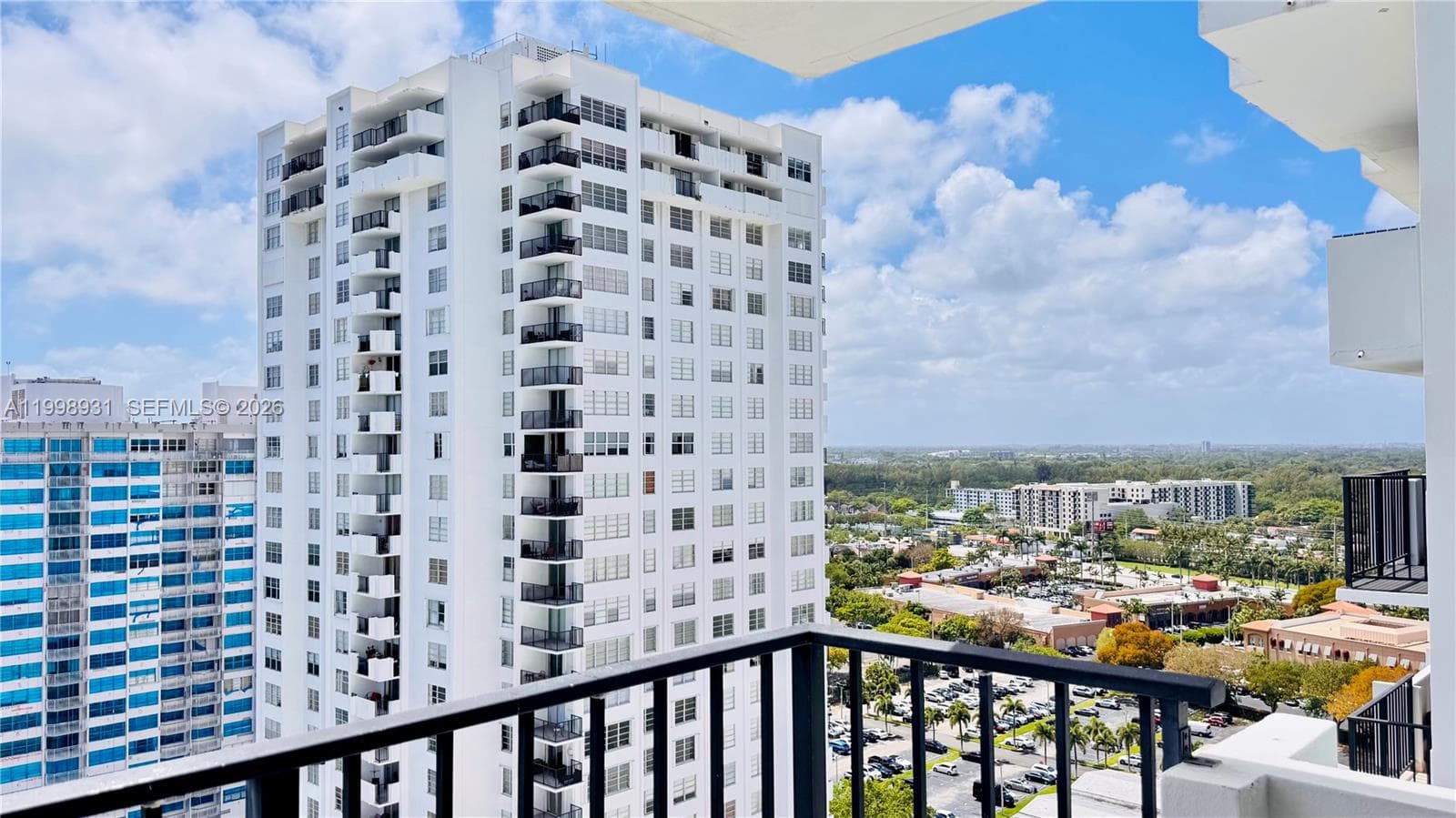2780 NE 183rd St # 2012, Aventura, FL 33160 photo 3