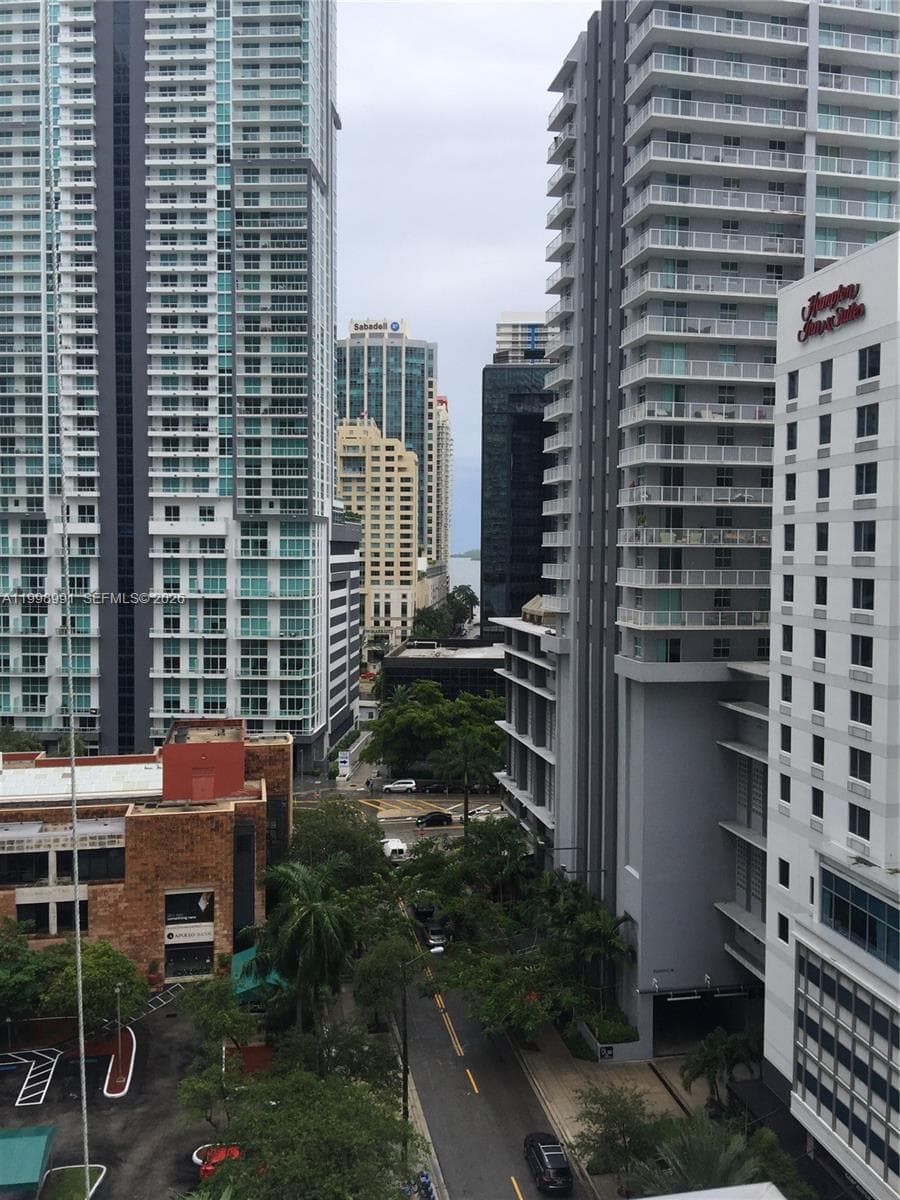 79 SW 12th St # 1406-S, Miami, FL 33130