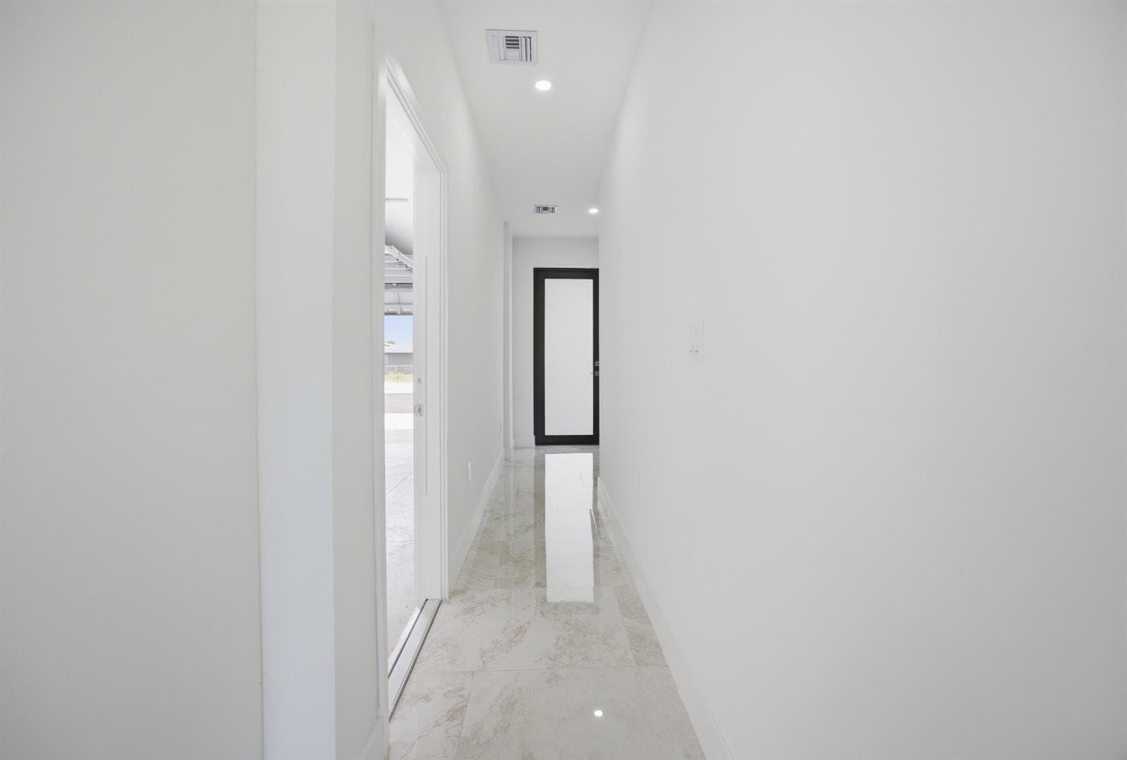 1546 NW 1st Avenue, Pompano Beach, FL 33060 photo 4