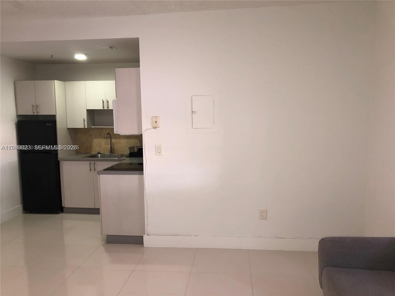 2730 Collins Ave # 310, Miami Beach, FL 33140