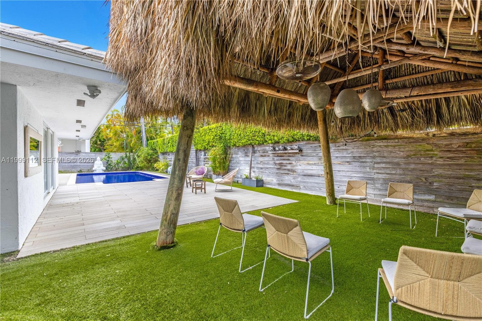 524 Warren Ln, Key Biscayne, FL 33149 photo 2