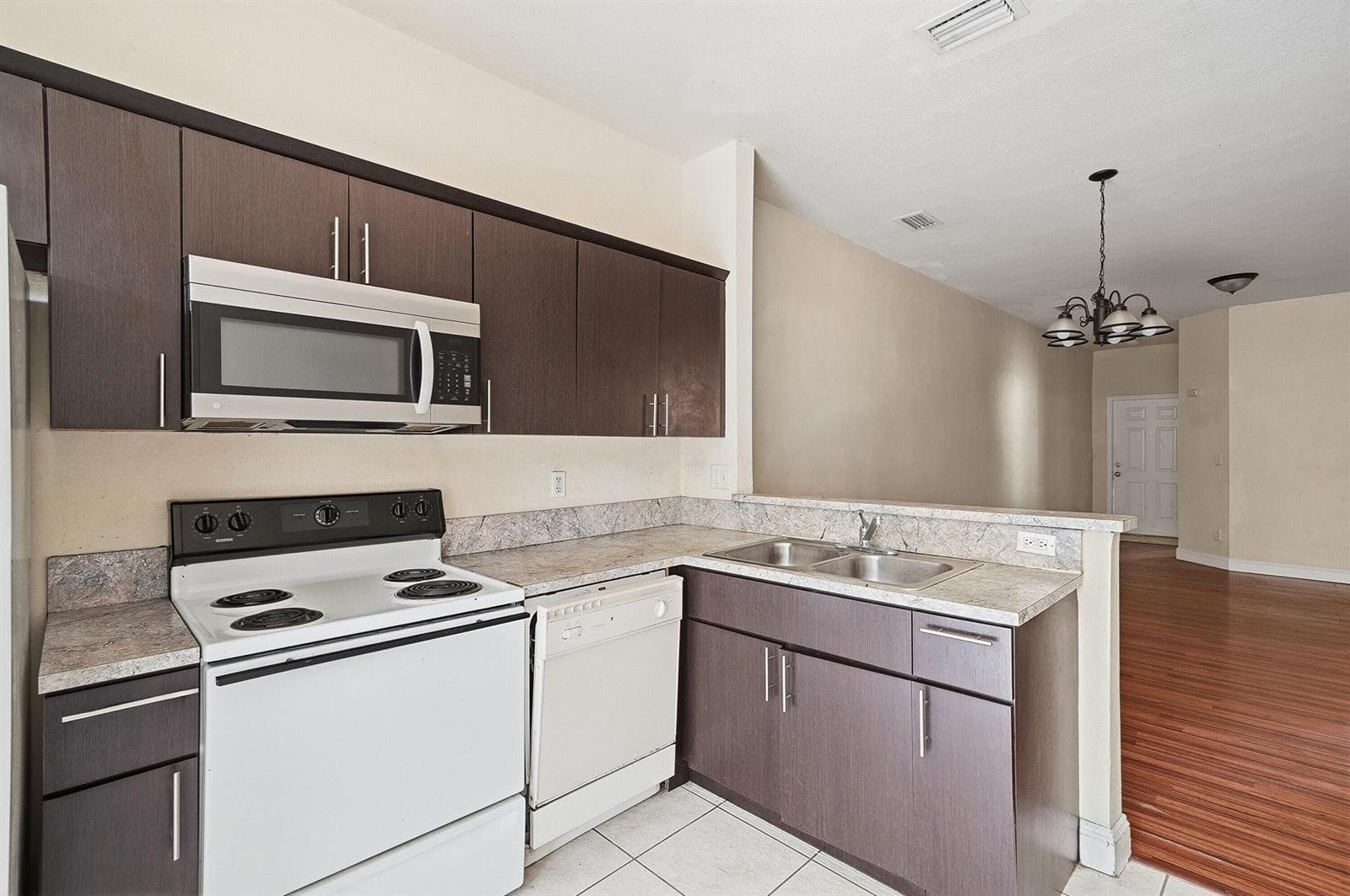1584 SW 2nd Street, Homestead, FL 33030 photo 3