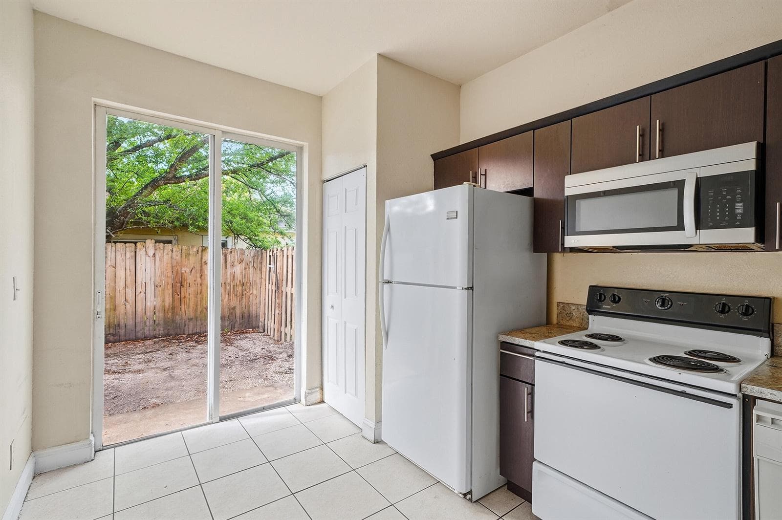 1584 SW 2nd Street, Homestead, FL 33030 photo 4