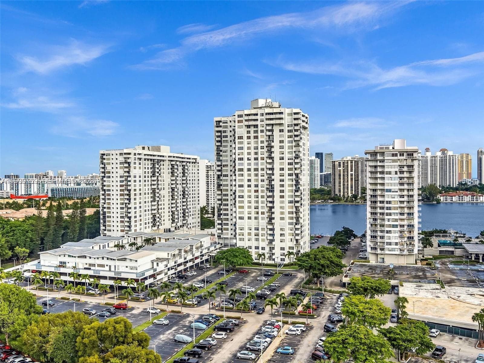 2780 NE 183rd St # 1802, Aventura, FL 33160 photo 2