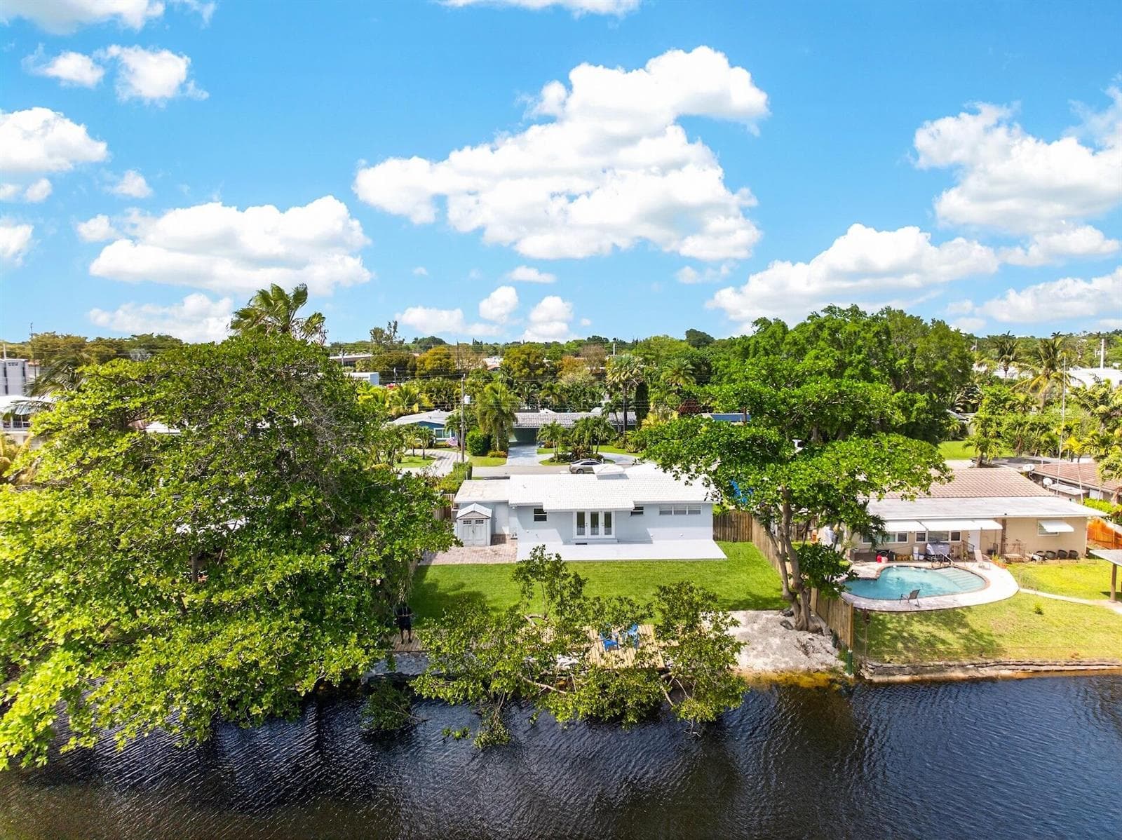 648 NW 30th Court, Wilton Manors, FL 33311 photo 3