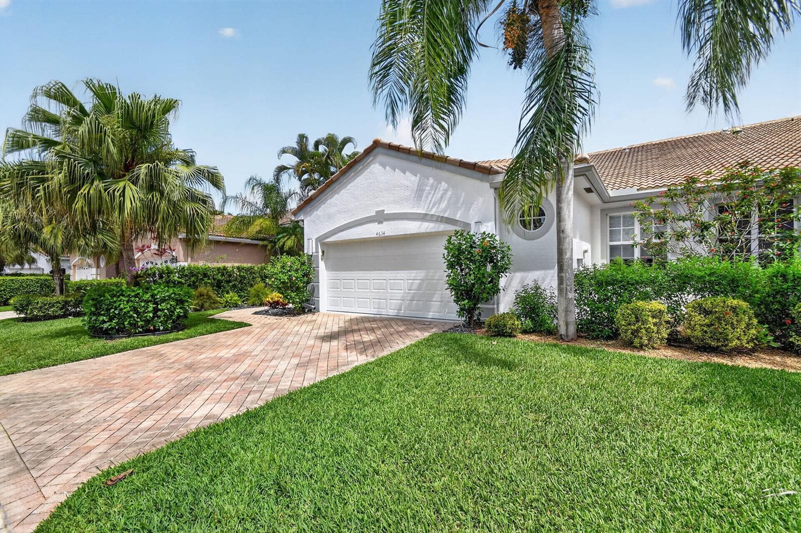 4634 Carlton Golf Drive, Lake Worth, FL 33449 photo 5