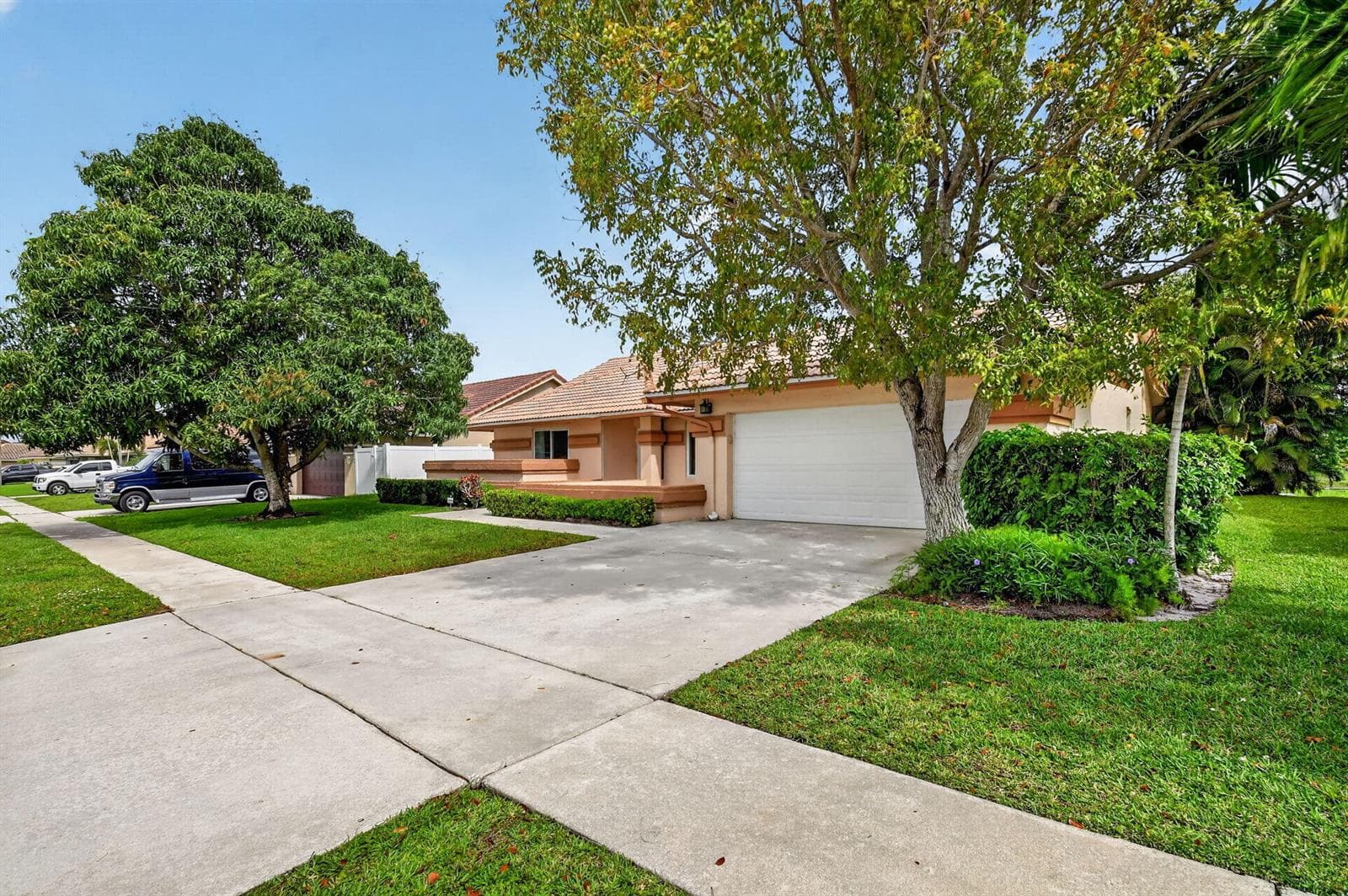 9501 Majestic Way, Boynton Beach, FL 33437 photo 3