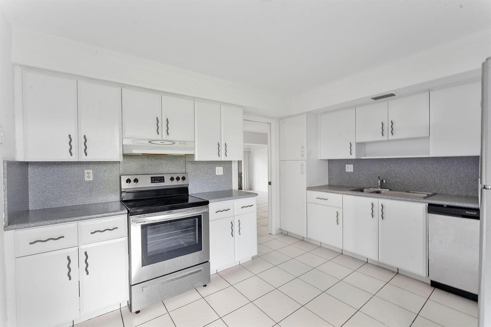 6612 Burning Wood Drive # 170, Boca Raton, FL 33433 photo 4
