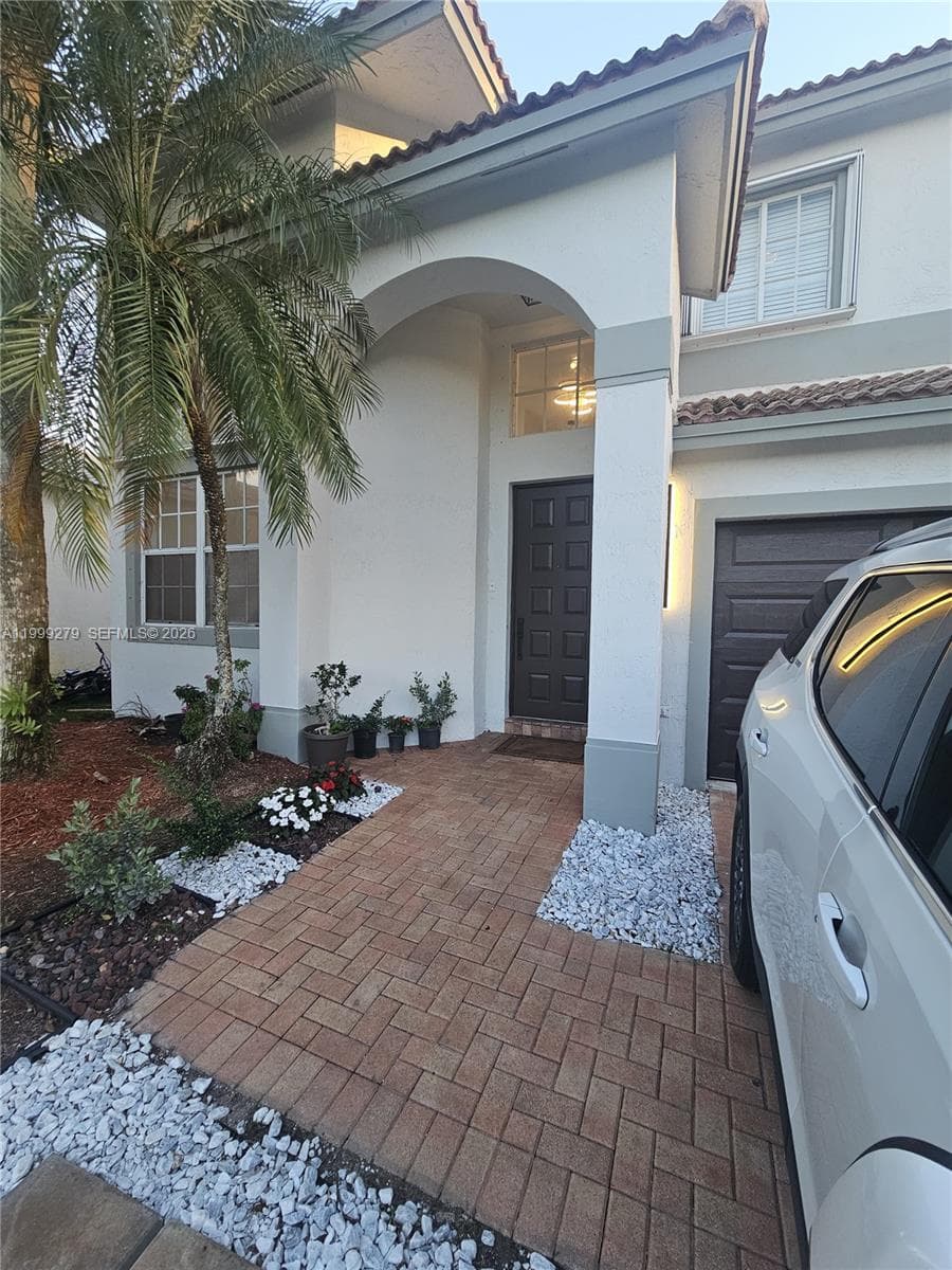 17088 NW 19th St, Pembroke Pines, FL 33028 photo 2