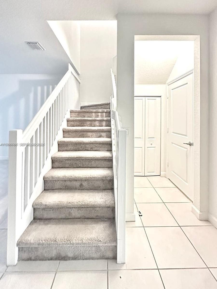 20800 NE 5th Ct, Miami, FL 33179 photo 4