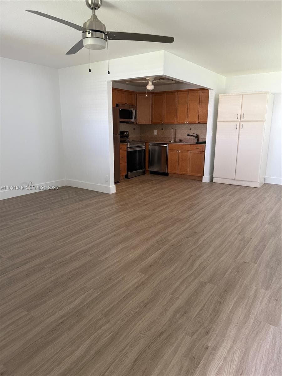 67 Monaco B, Delray Beach, FL 33446 photo 2