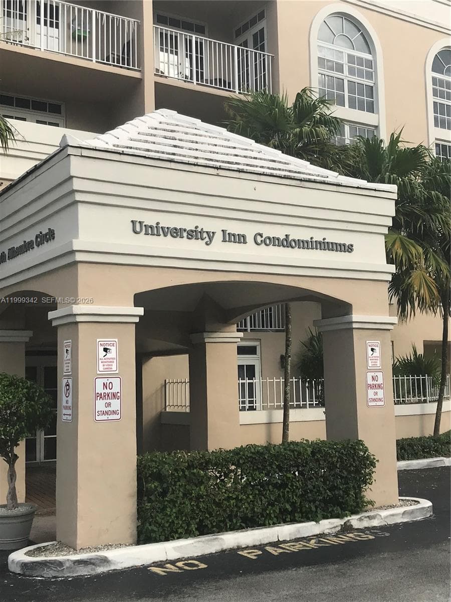 1280 S Alhambra Cir # 1111B, Coral Gables, FL 33146