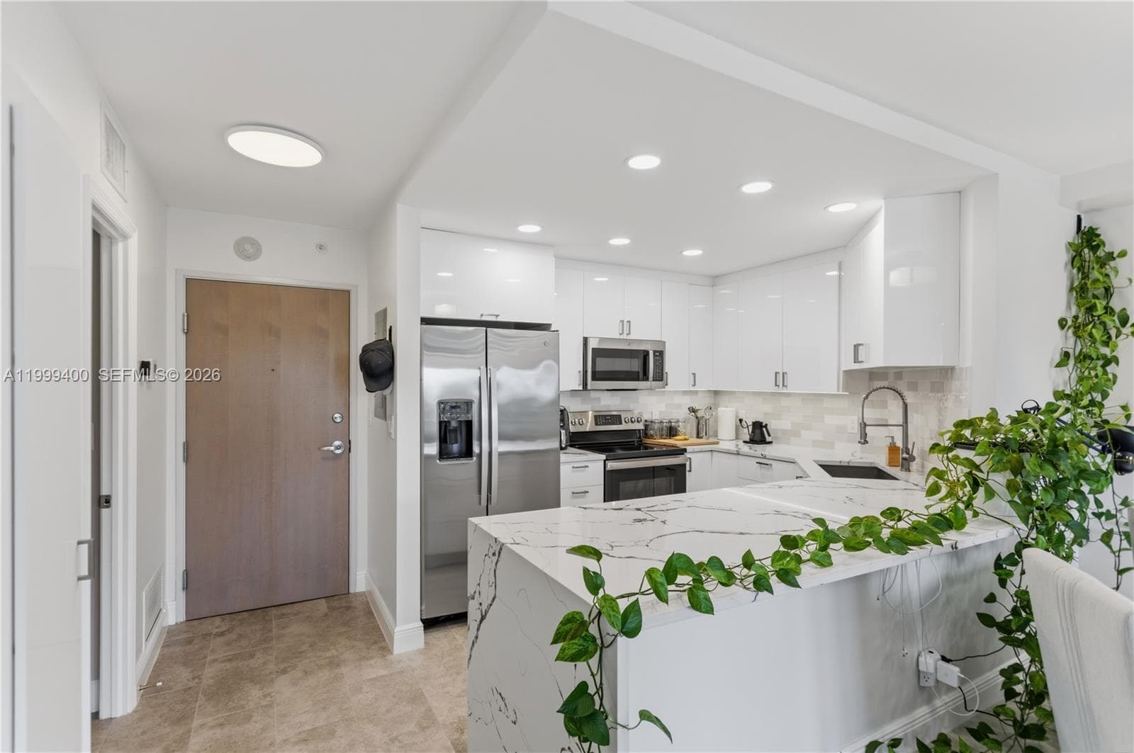 340 Sunset Dr # 407, Fort Lauderdale, FL 33301 photo 5