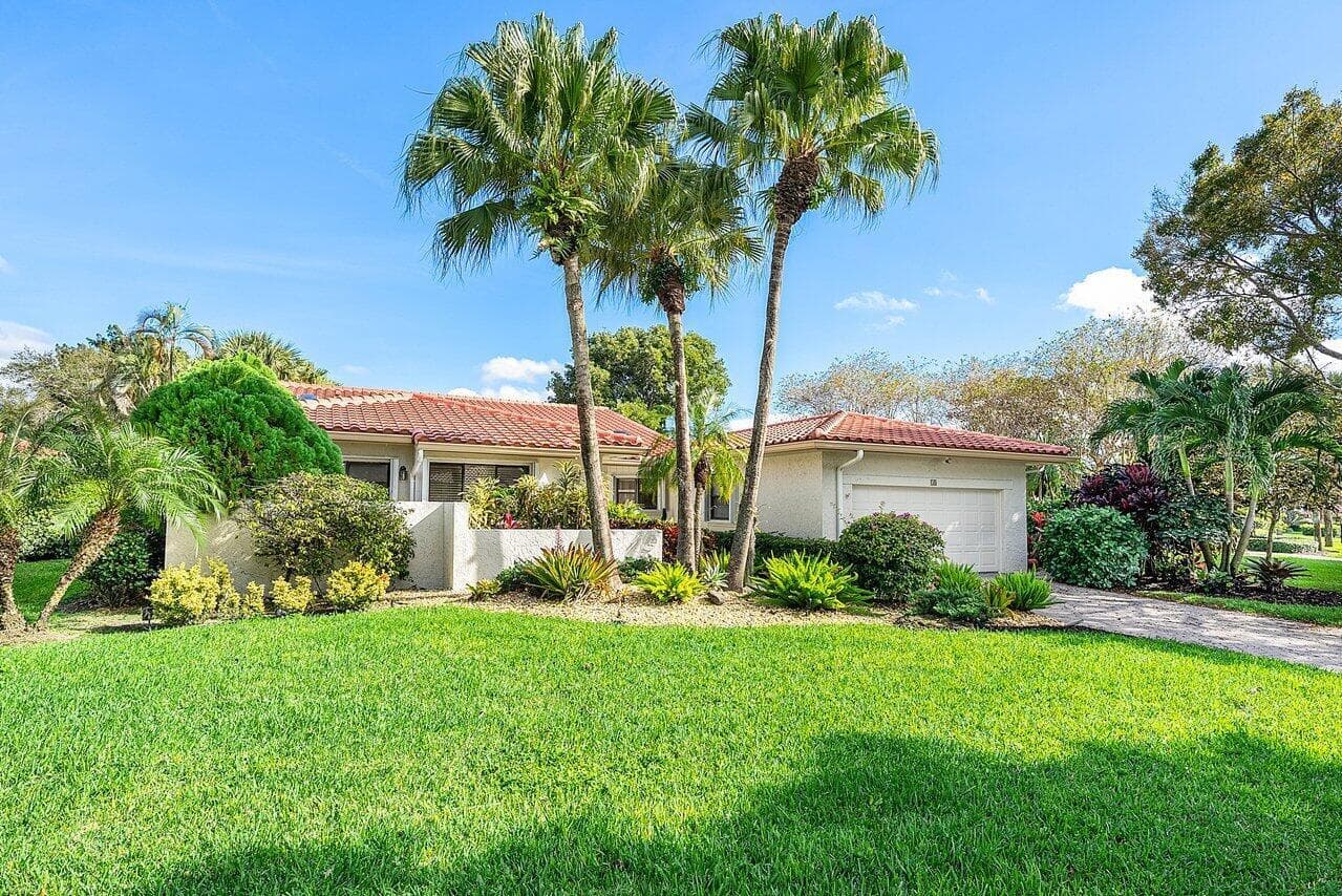 18 Bristol Lane, Boynton Beach, FL 33436 photo 3
