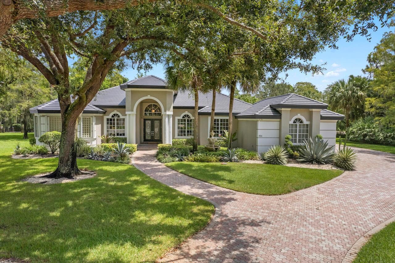 856 Forest Glen Lane, Wellington, FL 33414