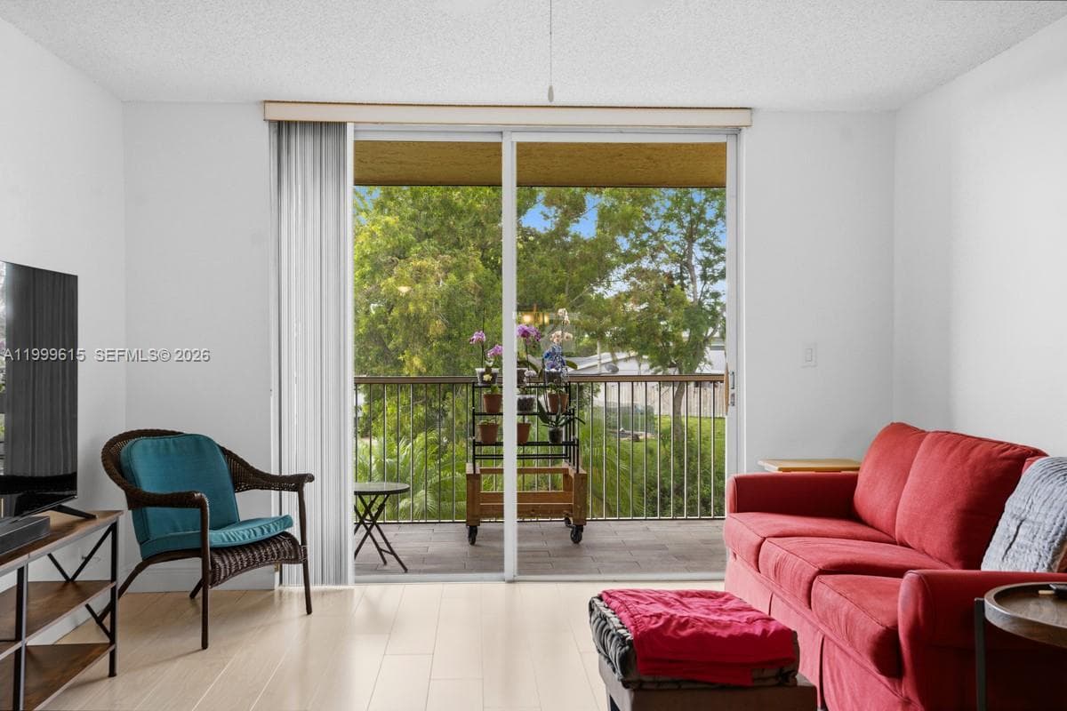 6870 Royal Palm Blvd # 209M, Margate, FL 33063 photo 3