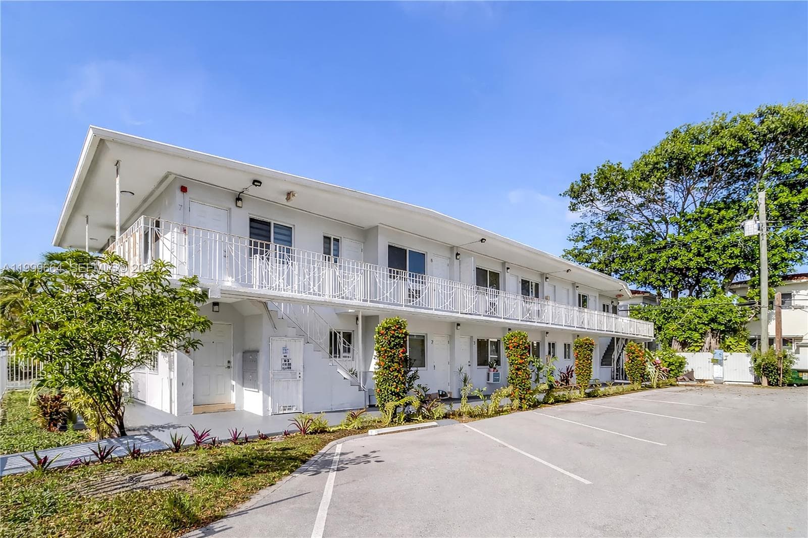 8129 Abbott Ave # 10, Miami Beach, FL 33141 photo 2