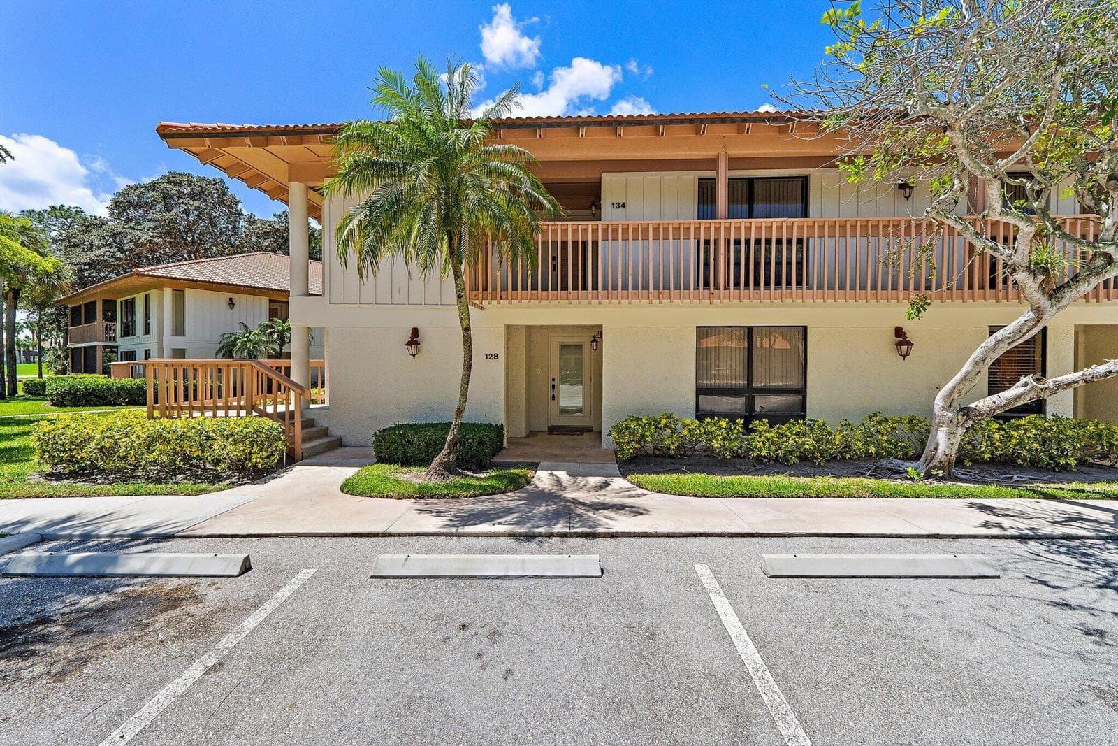 128 Brackenwood Road # 128, Palm Beach Gardens, FL 33418 photo 2