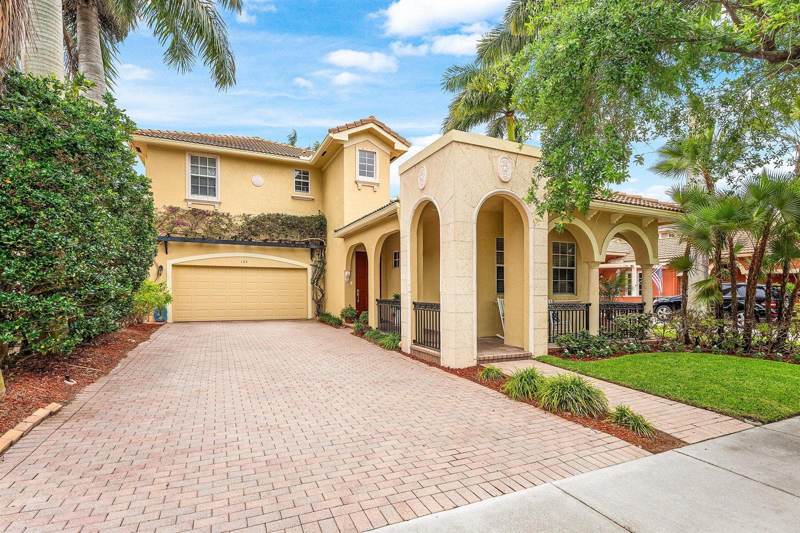 123 Via Castilla, Jupiter, FL 33458 photo 2