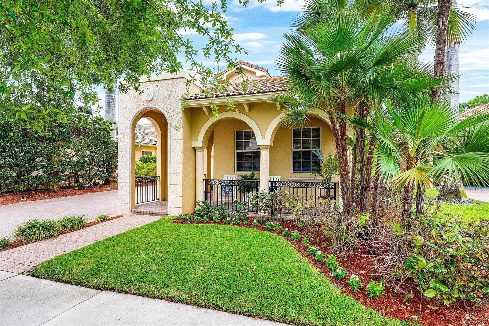 123 Via Castilla, Jupiter, FL 33458 photo 5