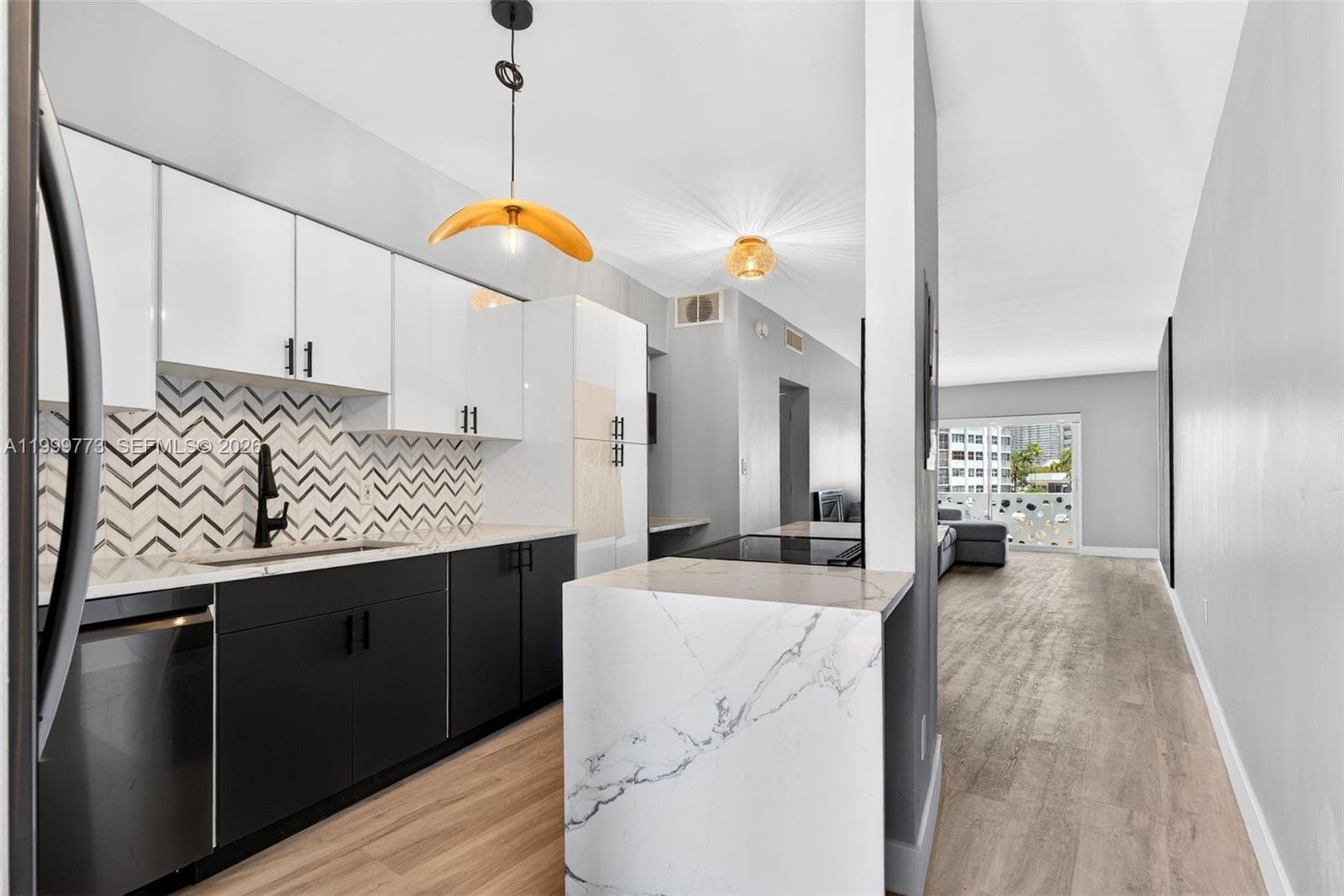 2500 Diana Dr # 216, Hallandale Beach, FL 33009 photo 3
