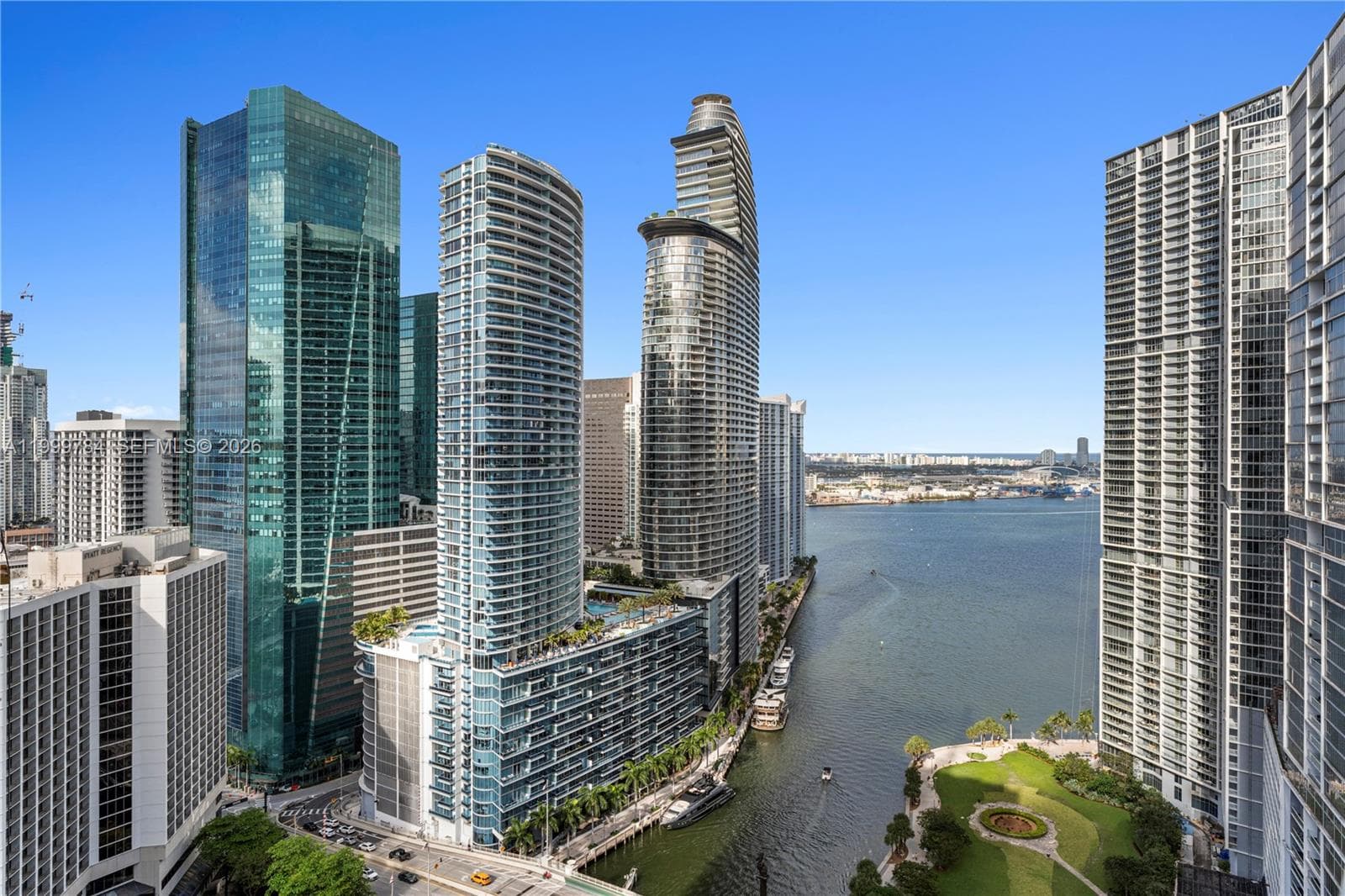 77 SE 5th Street # 3304, Miami, FL 33131 photo 2