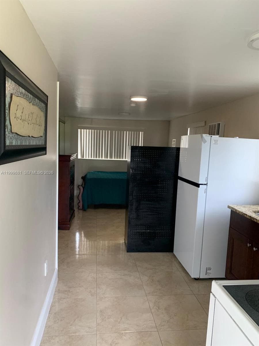 19121 NE Miami Ct # 1, Miami, FL 33179 photo 2