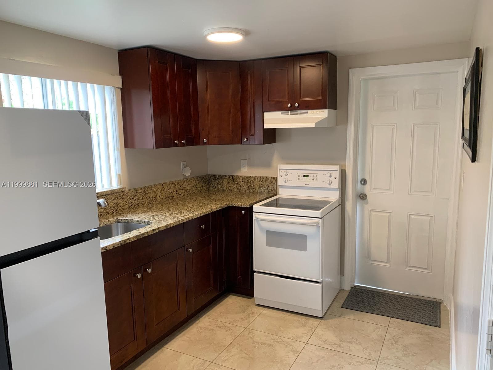 19121 NE Miami Ct # 1, Miami, FL 33179 photo 4